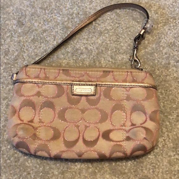 Coach Handbags - Coach Wristlet